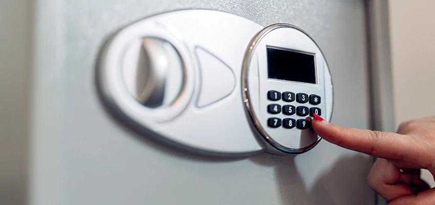 Jewelry Safe Cracking in Castroville, California